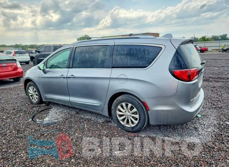 2C4RC1BGXLR117884 Photo# 2