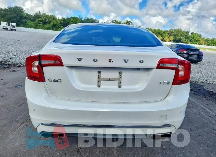 LYV402HK4JB172006 Photo# 6