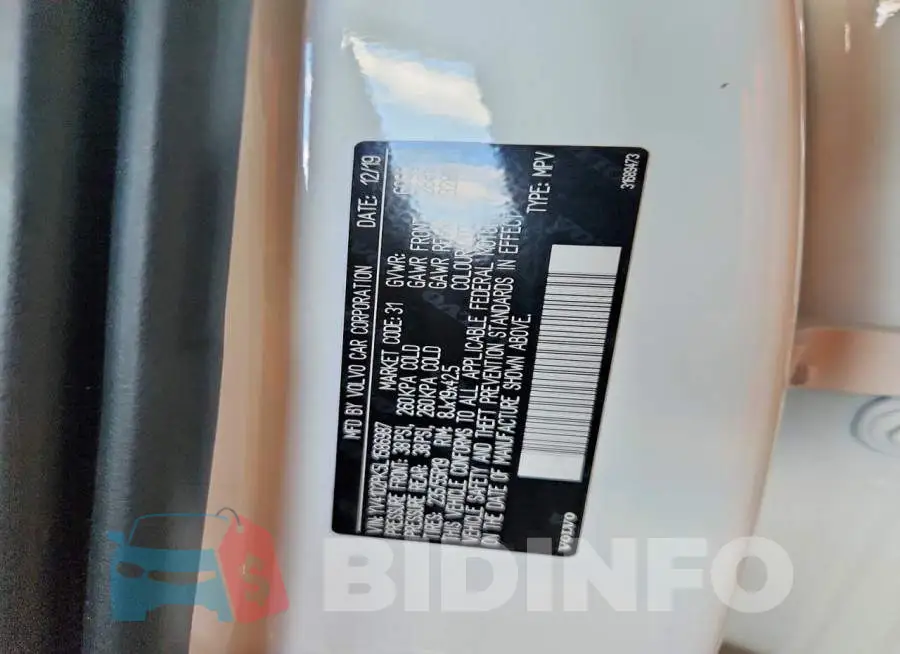 YV4102PK5L1586987 Photo# 13