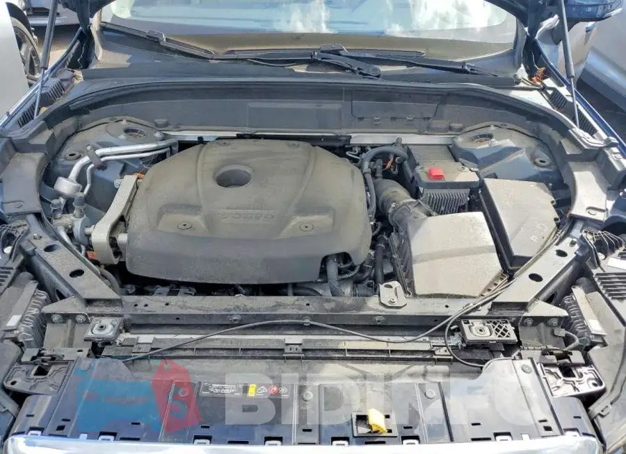YV4102RK2M1815317 Photo# 11