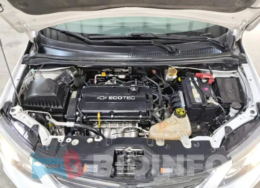 1G1JG6SH2J4105180 Photo# 12