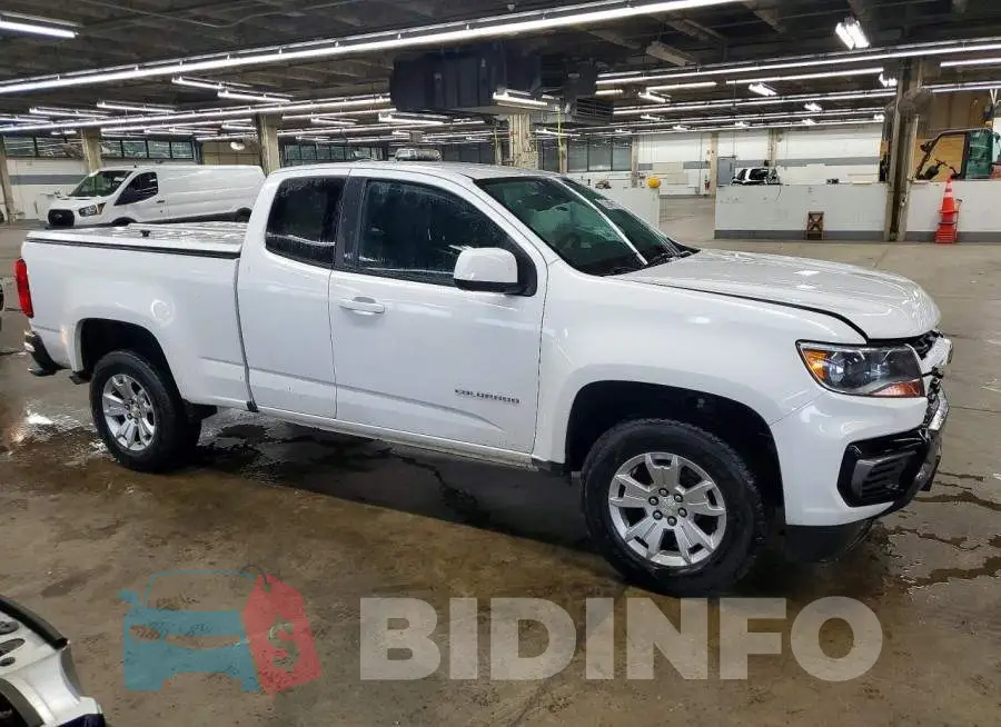 1GCHSCEA8M1241093 Photo# 4