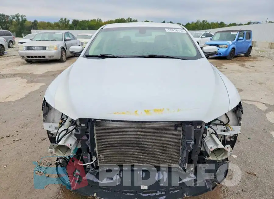 1FAHP2E85KG109062 Photo# 5