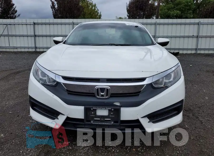 19XFC2F58HE219243 Photo# 5