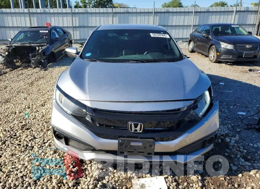 19XFC2F83KE002877 Photo# 5
