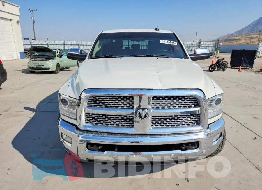 3C6UR5NL9JG117989 Photo# 5