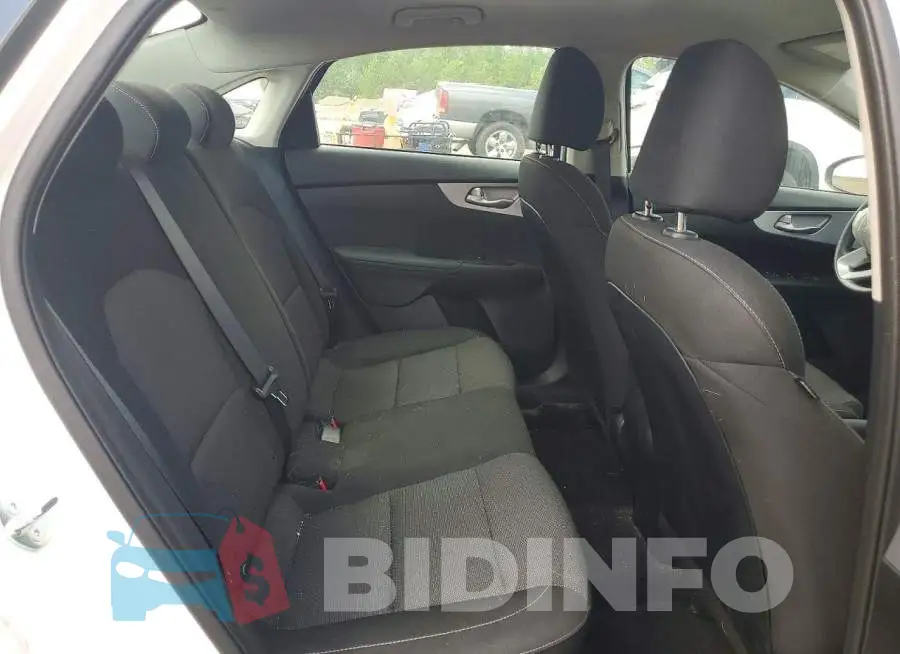 3KPF24AD1RE830178 Photo# 10