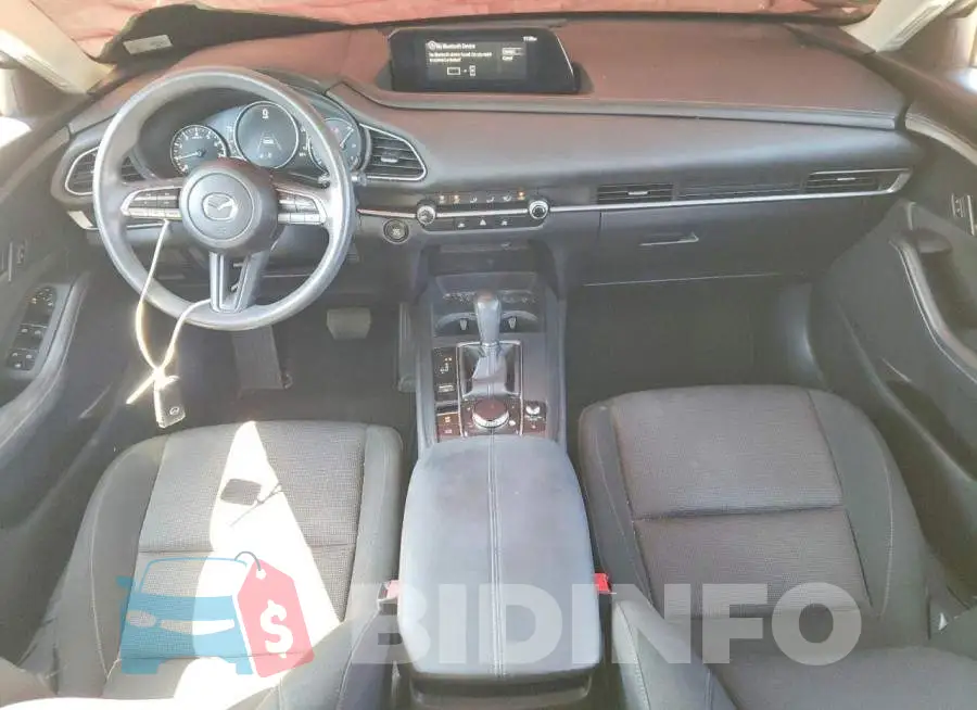 3MVDMBAL9MM258464 Photo# 8