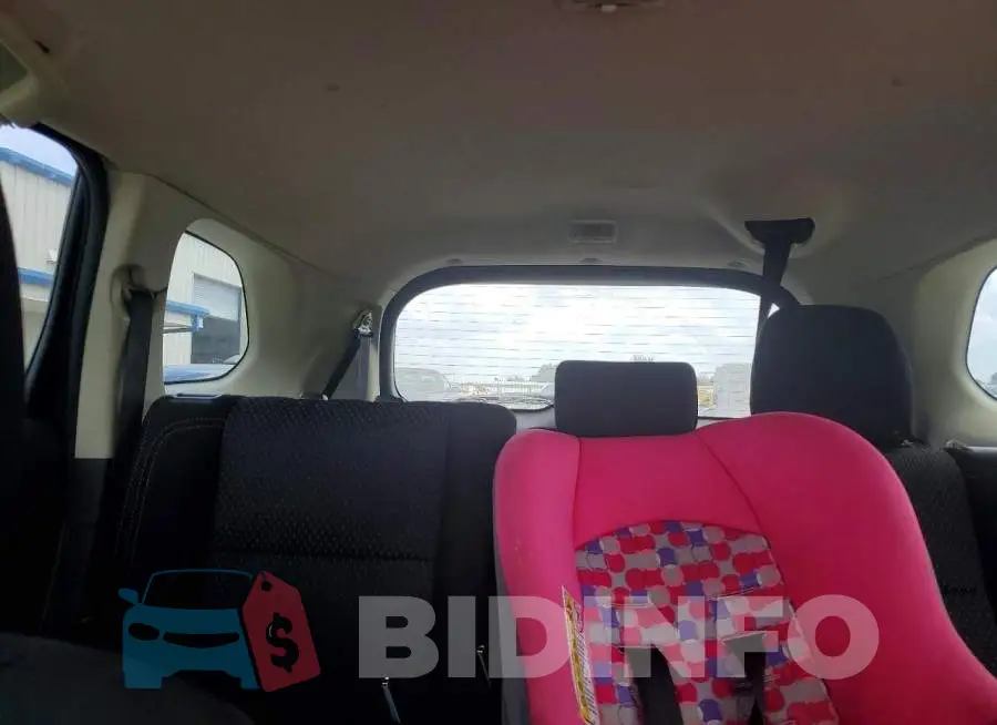 JA4AD2A30KZ026183 Photo# 10
