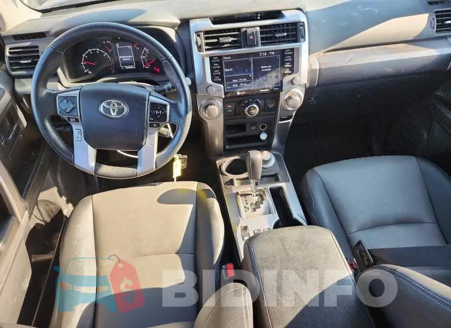 JTEBU5JR2L5796440 Photo# 8