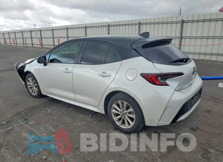 JTND4MBE5S3250644 Photo# 2