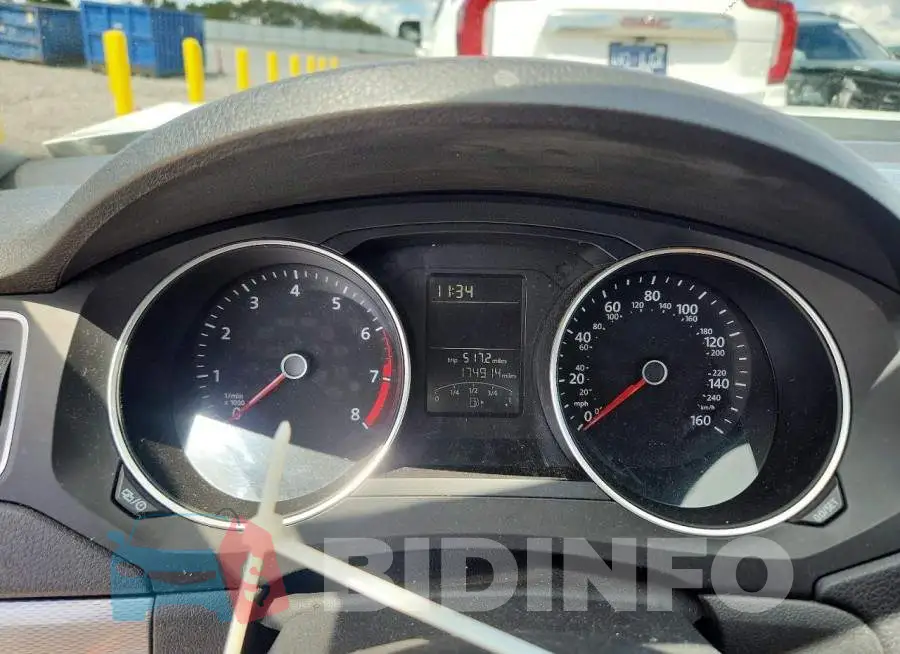 3VW167AJ5HM330337 Photo# 9