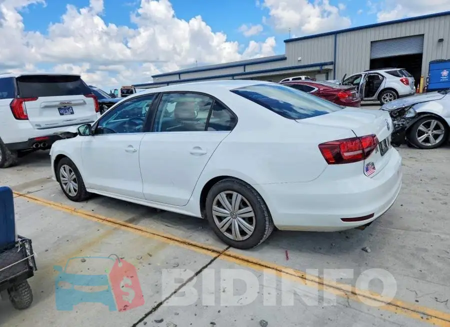 3VW167AJ5HM330337 Photo# 2