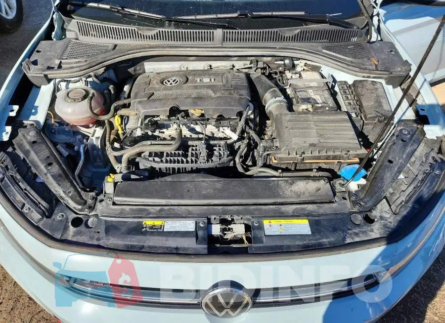 3VW2T7BU8SM084168 Photo# 11