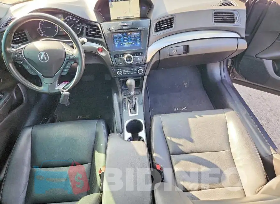 19UDE2F75JA002343 Photo# 8