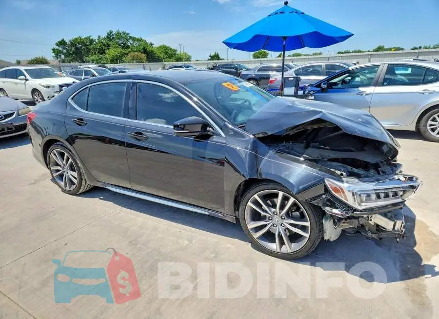 19UUB2F41KA009368 Photo# 4