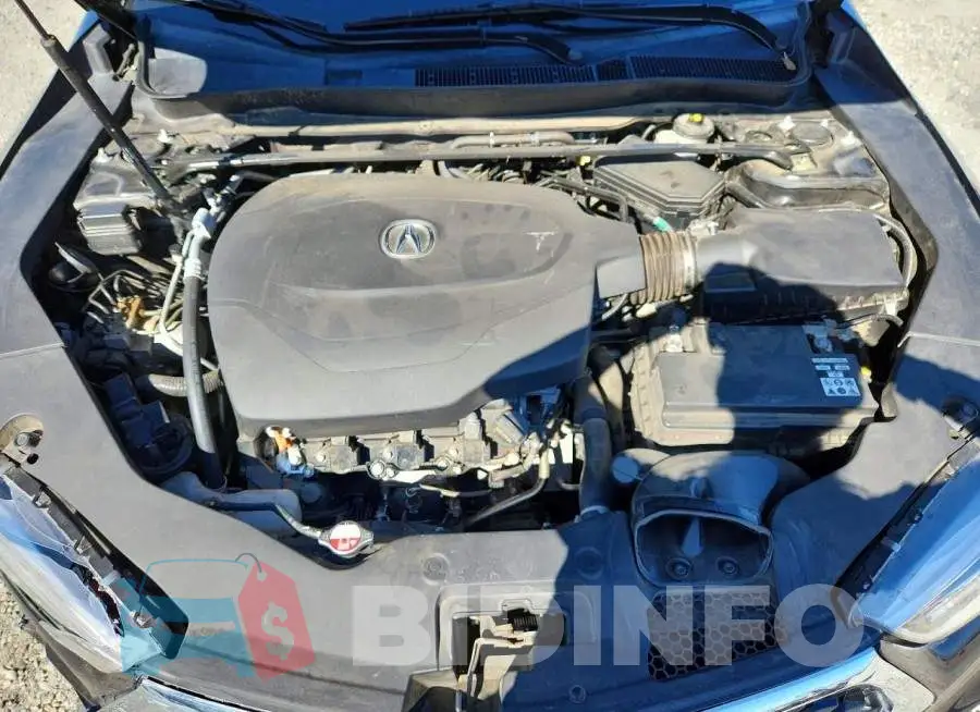 19UUB2F55JA003967 Photo# 11