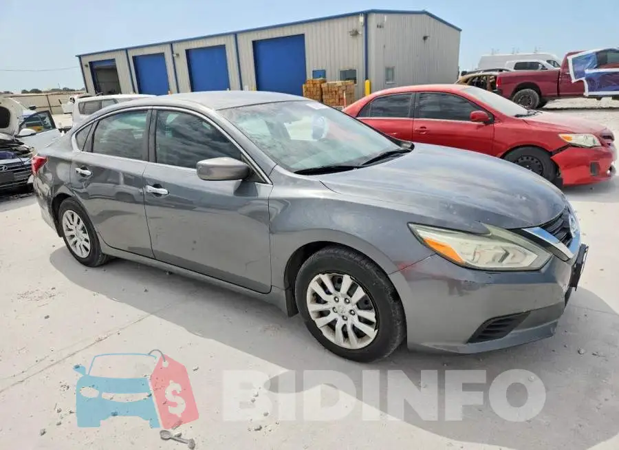 1N4AL3AP5HN359213 Photo# 4