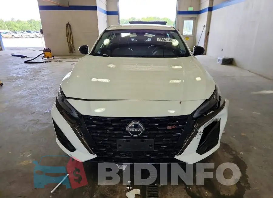1N4BL4CV2PN379374 Photo# 5