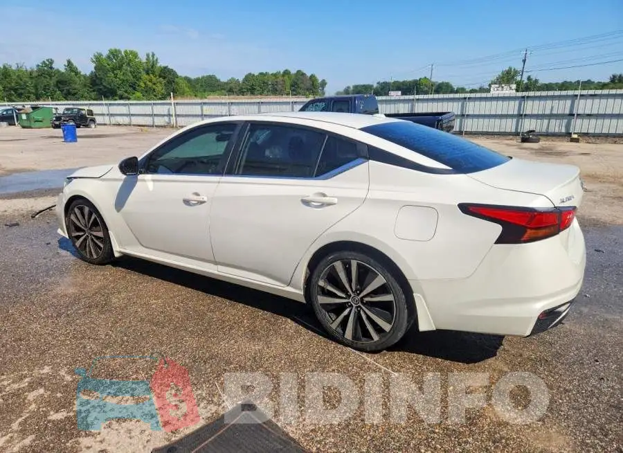 1N4BL4CV6KC133481 Photo# 2