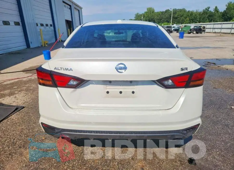 1N4BL4CV6KC133481 Photo# 6