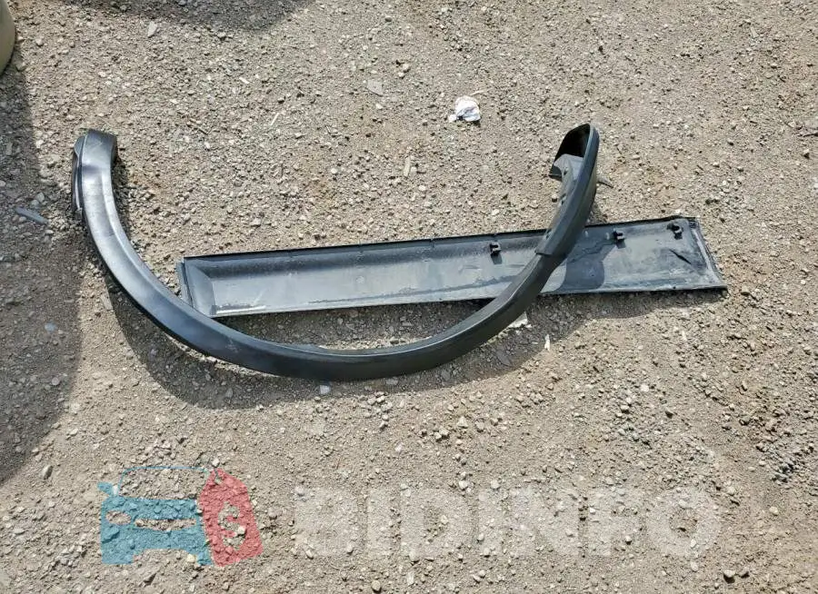 JN1BJ1CP8JW192077 Photo# 12