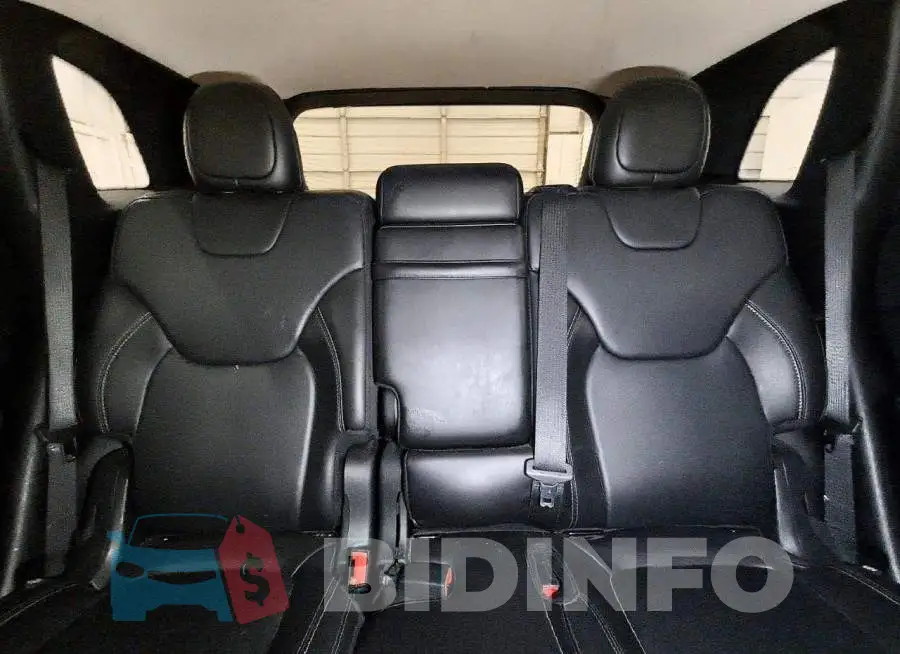 1C4PJLDB3HW517780 Photo# 10
