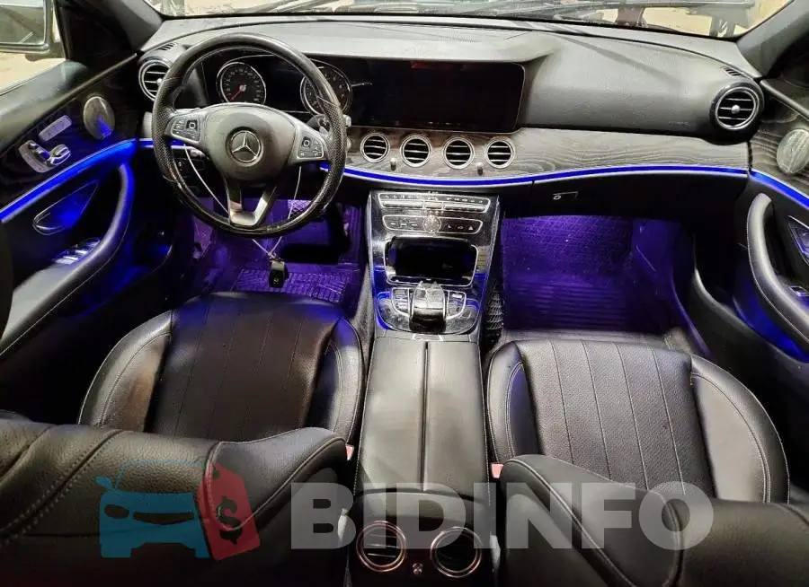 WDDZF4KBXHA182734 Photo# 8