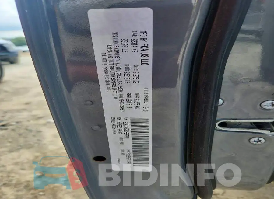 2C3CDXBG0KH695930 Photo# 12