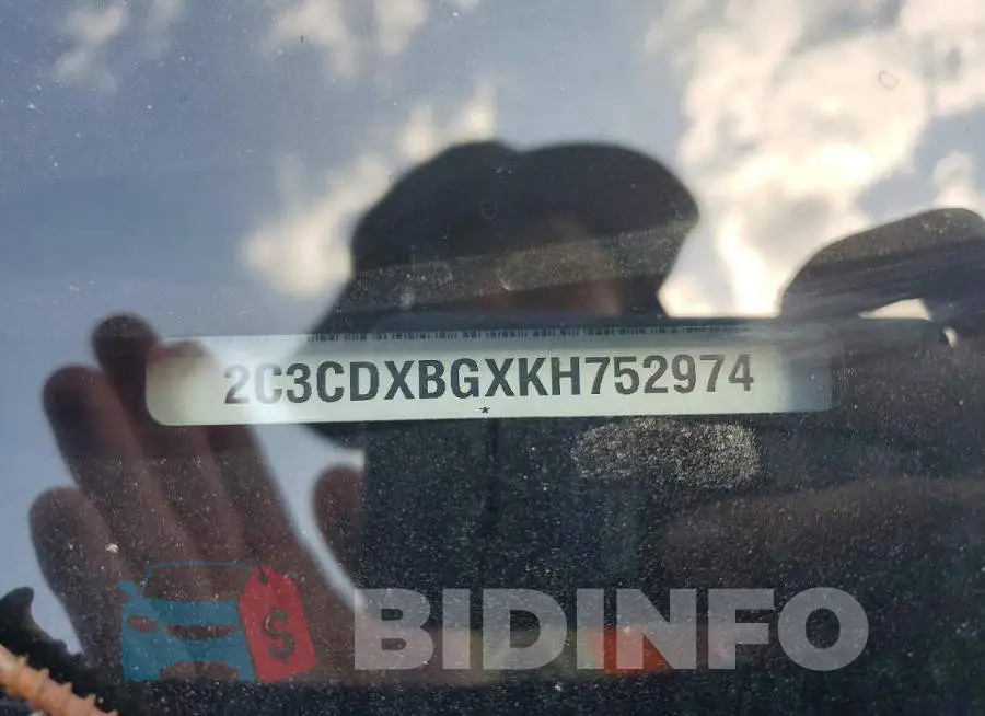 2C3CDXBGXKH752974 Photo# 12