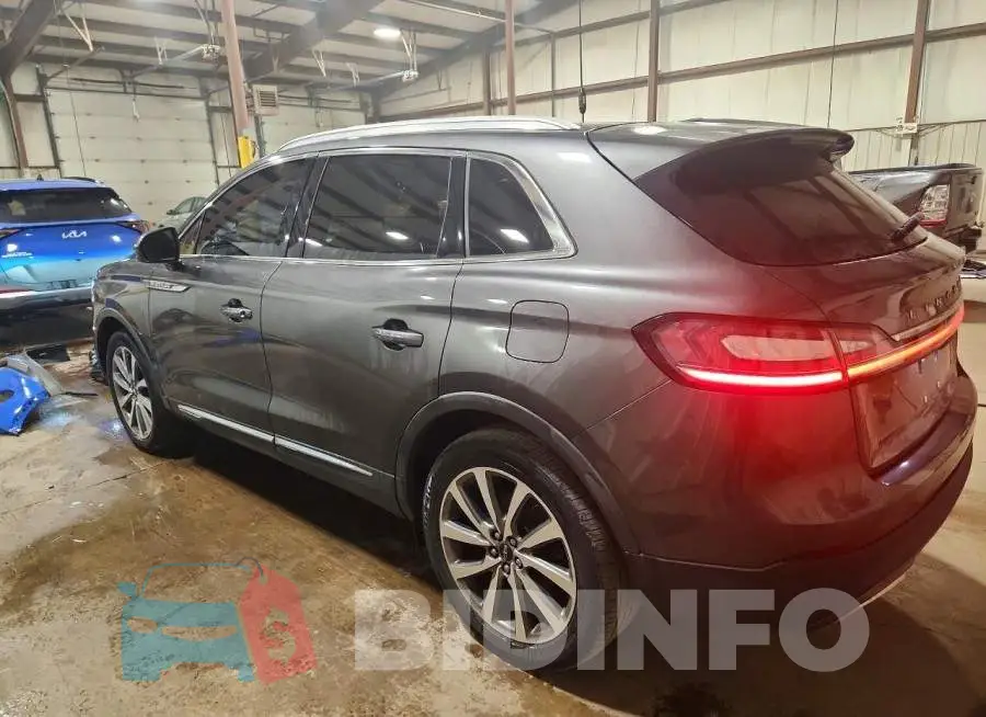 2LMPJ8K97KBL24165 Photo# 2