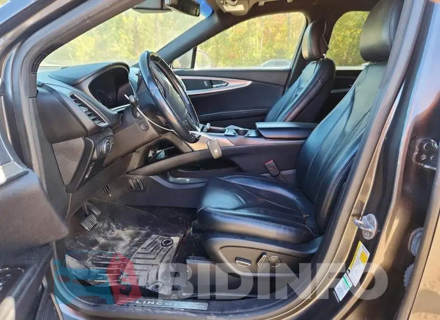 2LMPJ8LR9JBL18204 Photo# 7
