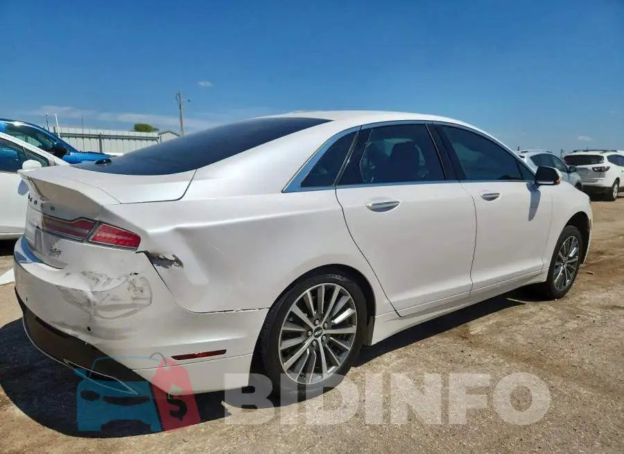 3LN6L5A9XLR622438 Photo# 3
