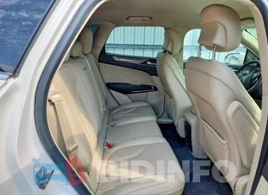 5LMCJ1D97KUL31400 Photo# 11