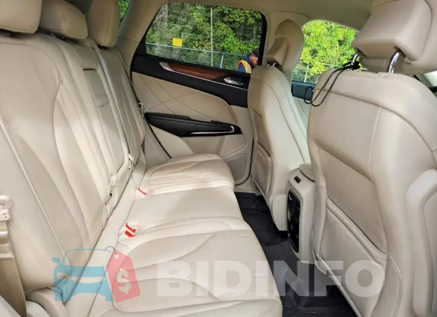 5LMCJ2D95KUL20711 Photo# 11