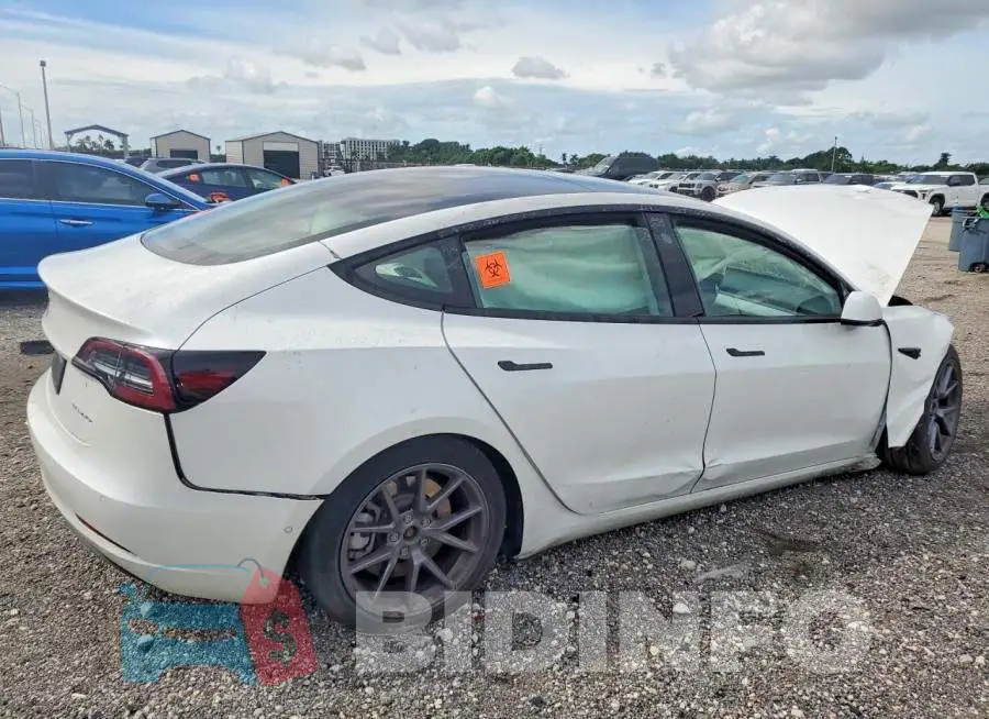 5YJ3E1EB4NF178064 Photo# 3