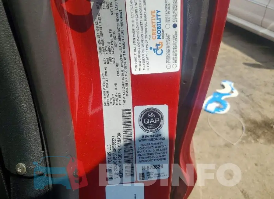 2C4RC1BG1SR586327 Photo# 13
