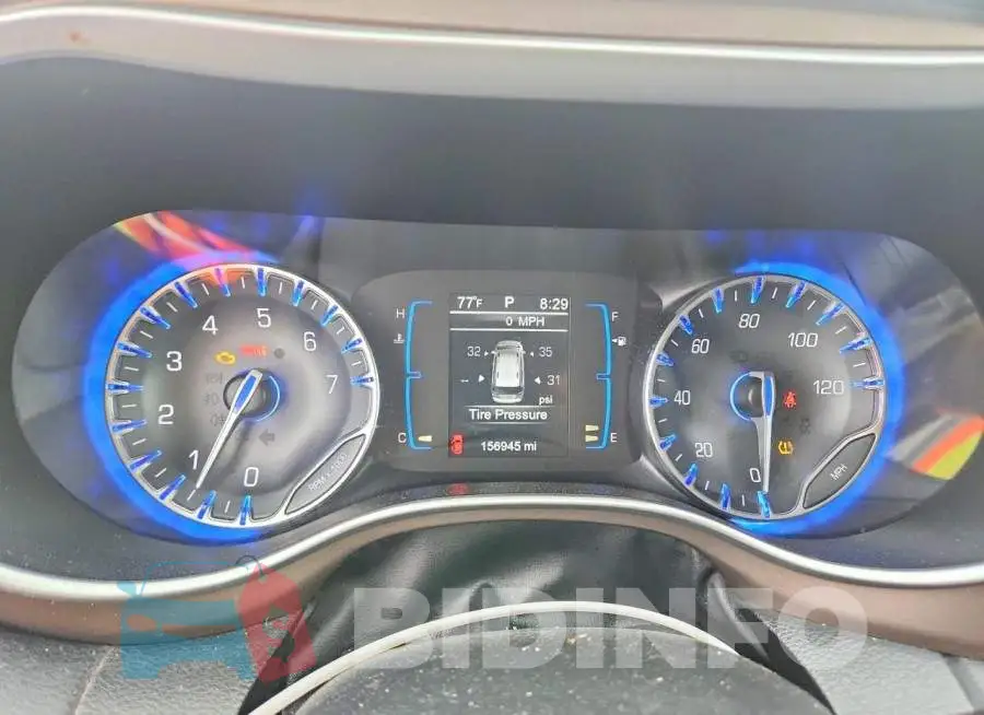 2C4RC1CGXHR598077 Photo# 9