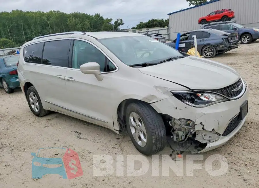 2C4RC1EG7HR644543 Photo# 4