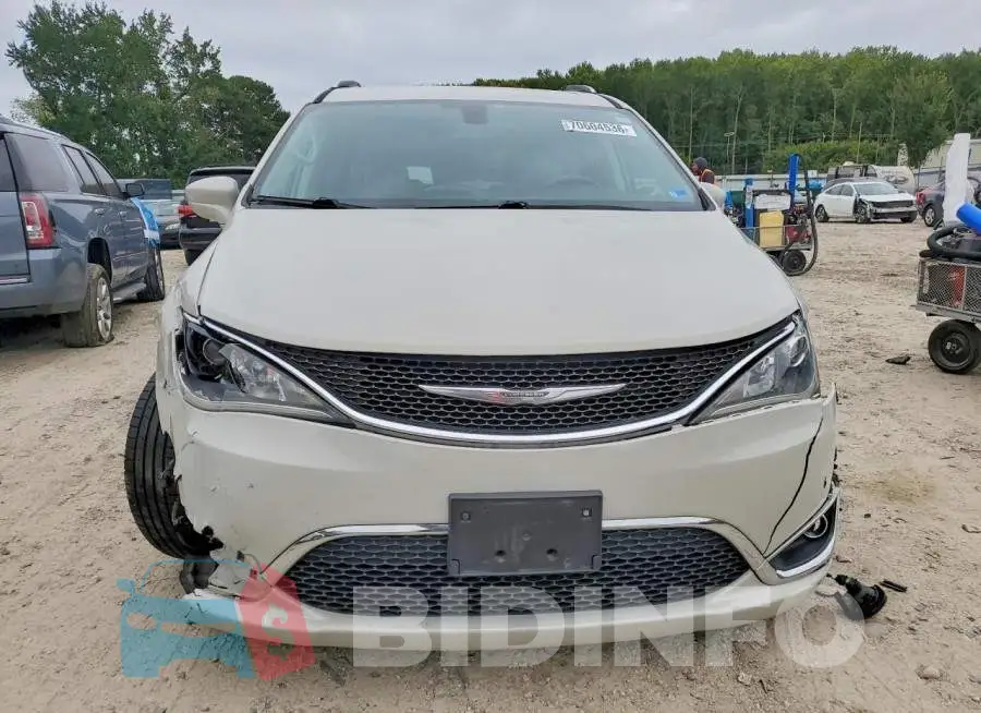 2C4RC1EG7HR644543 Photo# 5