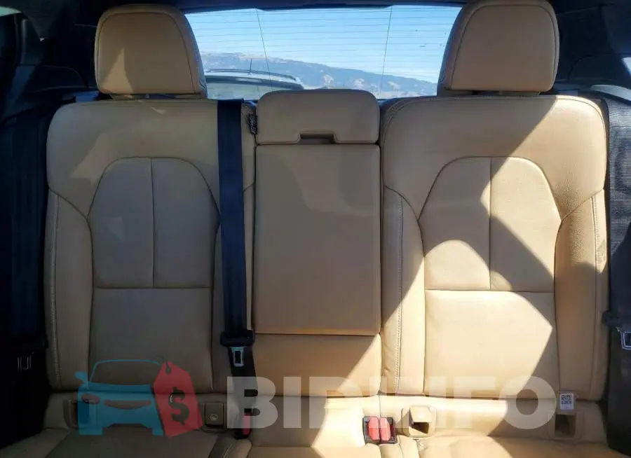 YV4162UL5L2171321 Photo# 10