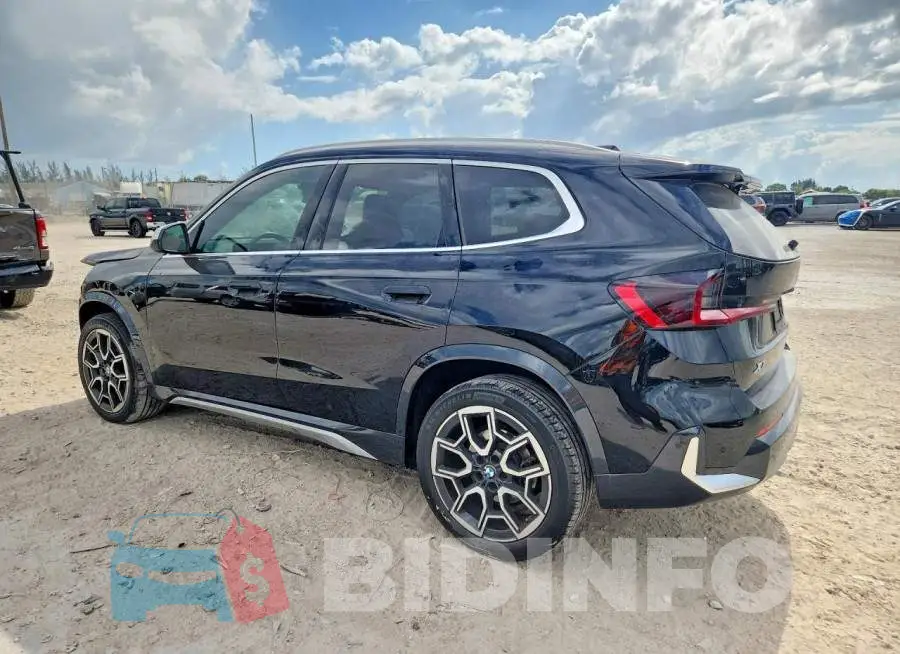 WBX73EF06R5Z40932 Photo# 2