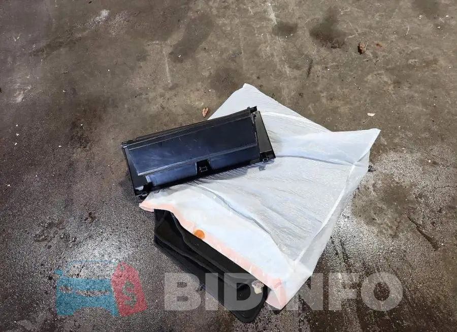 1G1ZD5ST1PF167113 Photo# 12