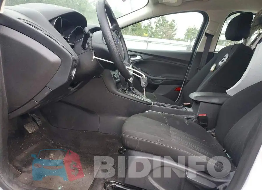 1FADP3F23HL327595 Photo# 7