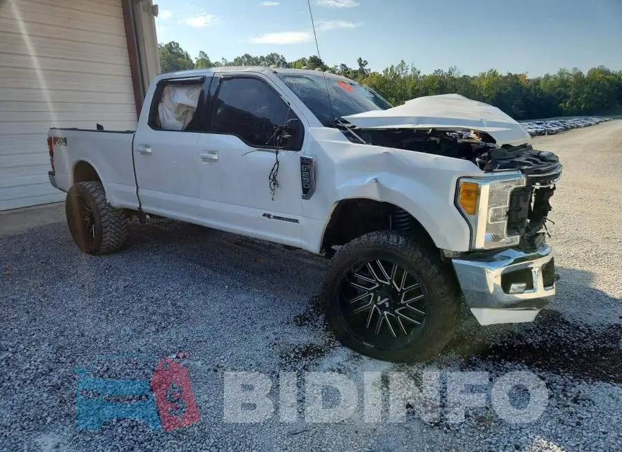 1FT7W2BT1HEF51178 Photo# 4