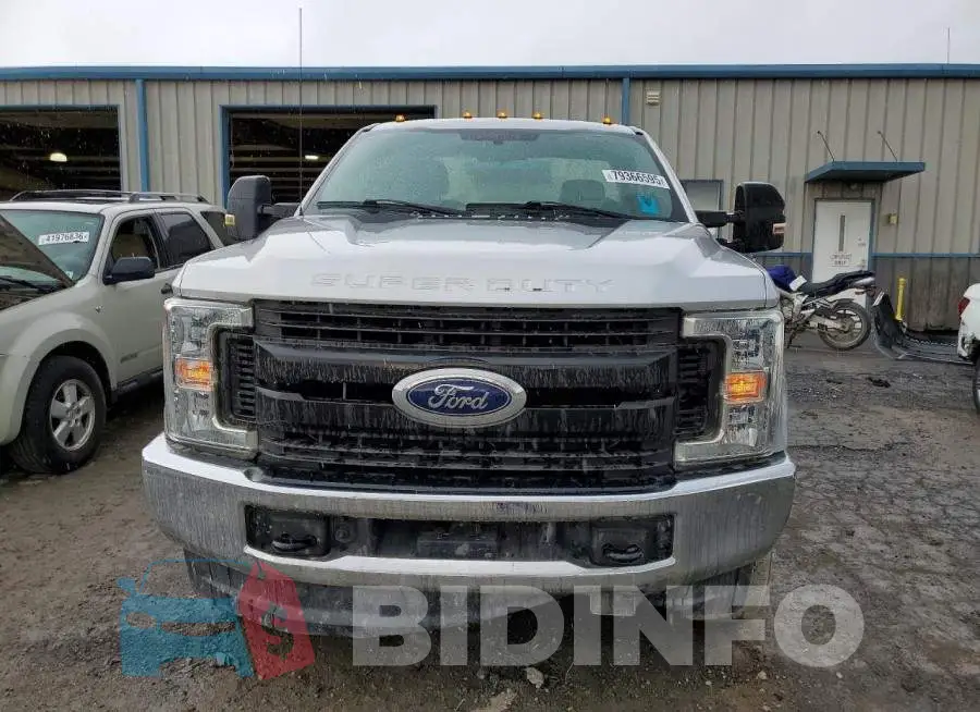 1FTBF2B61HEF44767 Photo# 5