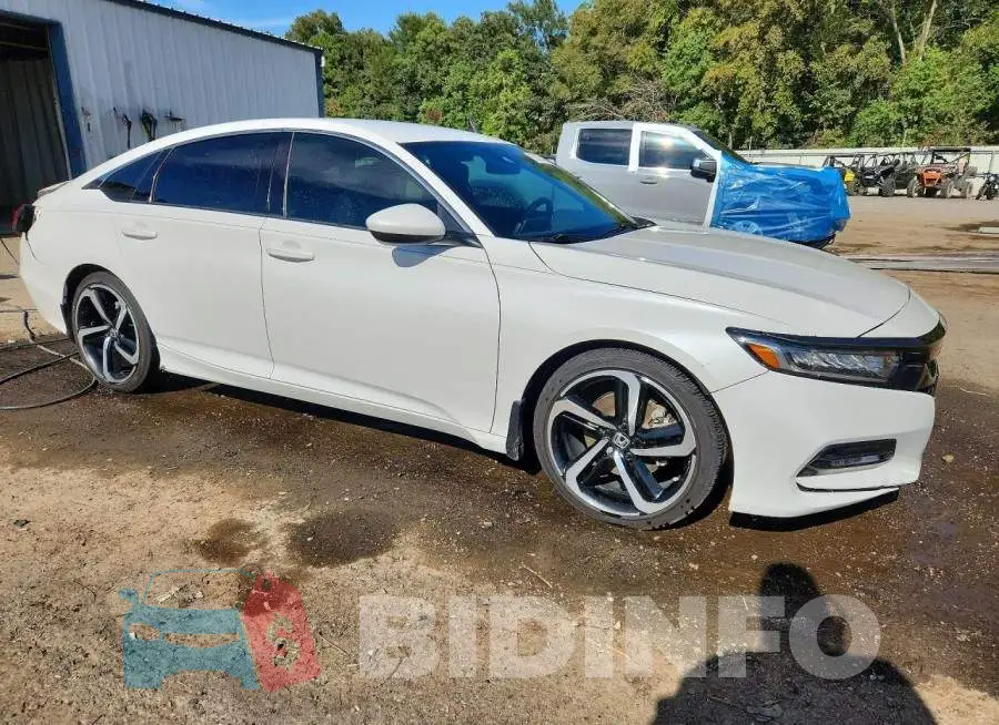 1HGCV1F38KA117717 Photo# 4