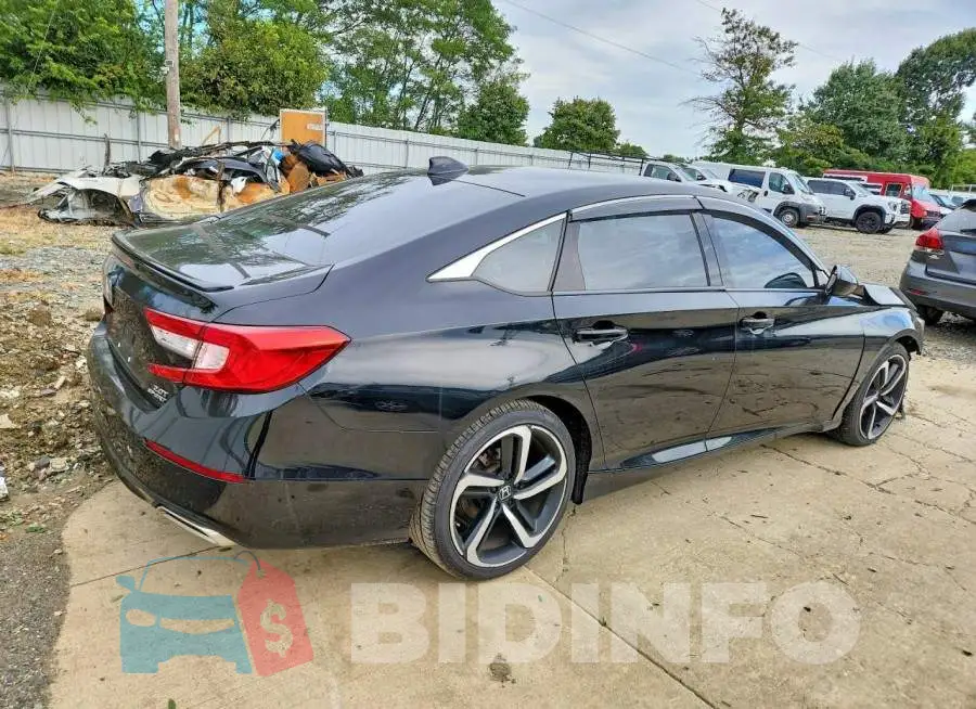 1HGCV2F37KA022443 Photo# 3