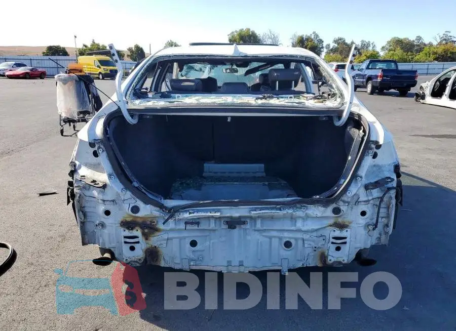 1HGCV2F3XJA009569 Photo# 6