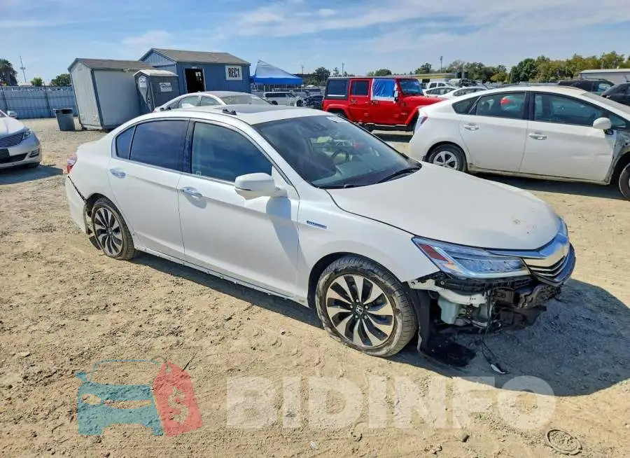 JHMCR6F71HC001158 Photo# 4